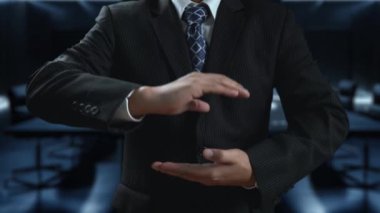 Yapay zeka mühendisliği, büyük veri ve yapay zeka makinesi kavramında yapay zeka beyin işlemcisiyle iş desteği için üretken yapay zeka kullanmayı öğrenen insan etkileşimi. Kullanıcı Kimliği