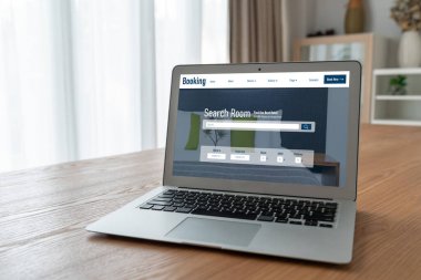 Çevrimiçi otel konaklama rezervasyon sitesi mod rezervasyon sistemi sağlar. Seyahat teknolojisi kavramı .