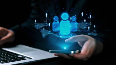 İş adamı ağ kurar, değerli bağlantılar kurar. Profesyonel ağı ve fırsatları genişletmek için etkili insan ağ oluşturma stratejileri UUID