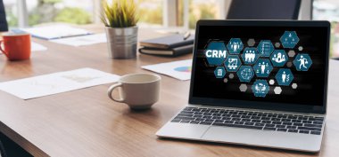 CRM işletme ve işletme için modern bilgisayarda müşteri ilişkileri yönetim sistemi