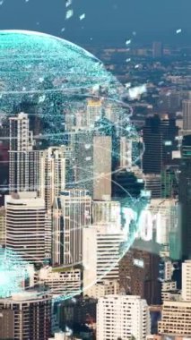 Akıllı şehirde küresel bağlantı ve internet ağı modernizasyonu. Gelecekteki 5G kablosuz dijital bağlantı ve sosyal medya ağı kavramı .