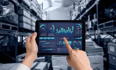 İş veri paneli, pazarlama stratejisi planlaması için iş zekası analizi sunar. Müşteri taleplerini analiz etmek ve iş dünyasının geleceğini önceden görmek için büyük veriler sunulur.