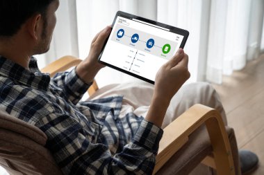 Ürün nakliyesi ve teslimatı için e-ticaret ve mod çevrimiçi iş izleme sistemi