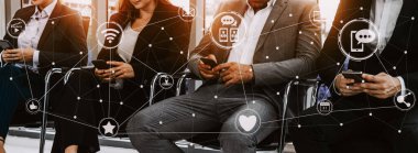 Sosyal medya ve gençlerin ağ konsepti. Dijital sektörde müşteri etkileşimini sağlamak için çevrimiçi sosyal bağlantı ağını ve medya kanallarını gösteren modern grafik arayüzü. uds