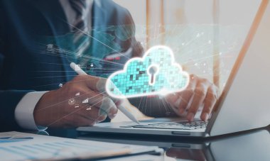 İş adamı bulut hesaplamasının geleceğini en son sezgilerle keşfetti ve bulut hesaplama teknolojisini entegre ederek işi yükseltti. Bulut çağını yenilikçi bilgisayar EIDE ile kucaklayın