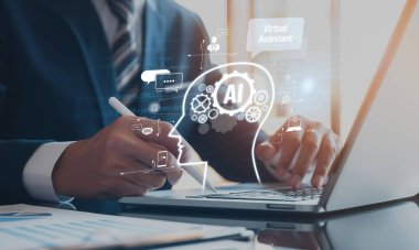 Yapay zeka mühendisliği, büyük veri ve yapay zeka makinesi kavramında yapay zeka beyin işlemcisiyle iş desteği için üretken yapay zeka kullanmayı öğrenen insan etkileşimi. EIDE