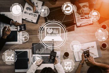 İş ve Finans Konsepti Veri Analizi. Dijital iş stratejisi için gelecekteki kar analitik bilgisayar teknolojisini, çevrimiçi pazarlama araştırma ve bilgi raporunu gösteren arayüz. uds