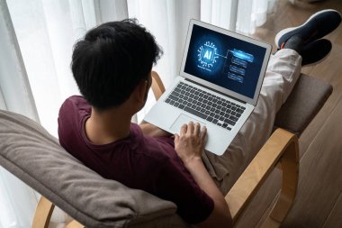 Yapay zeka teknolojisini çalıştırmak için komut mühendisi ve kullanıcı kolaylığı için üretici yapay zeka yardımcı araçları insanların yapay zeka işlevlerini teşvik ederek yapay zekayı çalıştırmalarına yardımcı olur