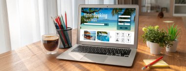 Çevrimiçi otel konaklama rezervasyon sitesi mod rezervasyon sistemi sağlar. Seyahat teknolojisi kavramı .