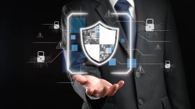 İş adamı siber güvenliğin özünü keşfeder. Siber koruma yöntemlerini, tehditleri derinlemesine araştır ve siber güvenlik duruşunu güçlendir. Siber Güvenlik Çağı EIDE 'de gezinmek için gerekli