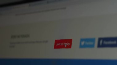 Topluma katılmak ve üye olmak için kullanıcı düğmesine tıklayın. İnternet sağlayıcısından internet üzerinden daha fazla fayda için sisteme başvurmak. Kullanım için online üyelik kavramı. Webography.