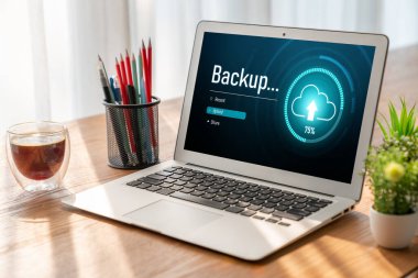 Yedek Depolama Verisi İnternet Teknolojisi İş Konsepti. Veritabanı depolama teknolojisi dosya aktarım paylaşımı, siber, büyük veri bilgileri, internet bankacılığı uygulaması indirme işlemi kolayca yapılır