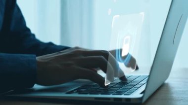 İş adamı siber güvenliğin özünü keşfeder. Siber koruma yöntemlerini, tehditleri derinlemesine araştır ve siber güvenlik duruşunu güçlendir. Siber güvenlik çağında UUID 'de gezinmek için gerekli