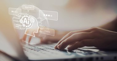 Yapay zeka sanal asistanı Chatbot ile yapay zeka konsepti ile insan etkileşimi, yapay zeka mühendisliği, LLM yapay zeka derin öğrenimi iş desteği için üretken yapay zeka kullanımı. EIDE