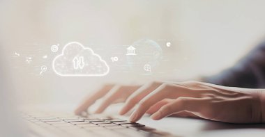 İş adamı bulut hesaplamasının geleceğini en son sezgilerle keşfetti ve bulut hesaplama teknolojisini entegre ederek işi yükseltti. Bulut çağını yenilikçi bilgisayar EIDE ile kucaklayın