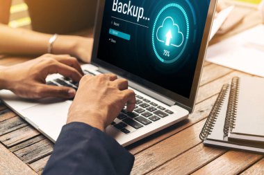 Yedek Depolama Verisi İnternet Teknolojisi İş Konsepti. Veritabanı depolama teknolojisi dosya aktarım paylaşımı, siber, büyük veri bilgileri, internet bankacılığı uygulaması indirme işlemi kolayca yapılır