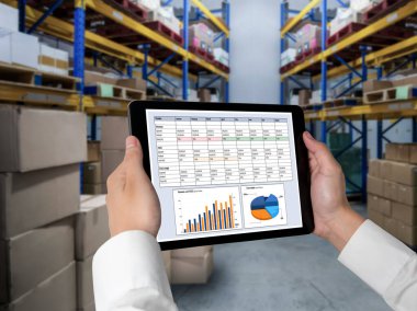 İş veri paneli, pazarlama stratejisi planlaması için iş zekası analizi sunar. Müşteri taleplerini analiz etmek ve iş dünyasının geleceğini önceden görmek için büyük veriler sunulur.