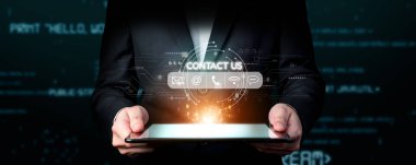 Müşteri EIDE hizmetleri için 24 saat çalışan müşteri desteği, çevrimiçi yardım masası ve çağrı merkezi müşterilere teknik bilgiler sunmaktadır