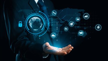 İş adamı siber güvenliğin özünü keşfeder. Siber koruma yöntemlerini, tehditleri derinlemesine araştır ve siber güvenlik duruşunu güçlendir. Siber güvenlik çağında UUID 'de gezinmek için gerekli