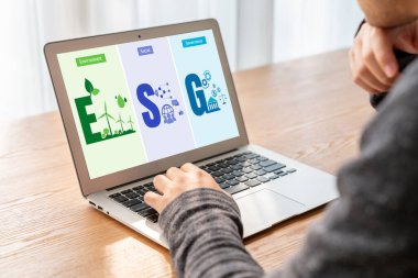 Model işletmelerin ESG çevresel yönetim politikası yüksek ESG puanı elde etmek için bir standart belirler