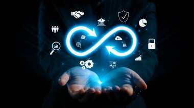 İş adamı sonsuz olasılıkları ve sonsuzluğun özünü benimser, fırsatları keşfetmek için ilham verir. Sonsuzluğun ve olasılıkların birleştiği bir dünyaya dalın ve potansiyel UUID 'yi keşfedin.