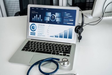 İş veri paneli, pazarlama stratejisi planlaması için iş zekası analizi sunar. Müşteri taleplerini analiz etmek ve iş dünyasının geleceğini önceden görmek için büyük veriler sunulur.