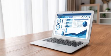 İş veri paneli, pazarlama stratejisi planlaması için iş zekası analizi sunar. Müşteri taleplerini analiz etmek ve iş dünyasının geleceğini önceden görmek için büyük veriler sunulur.