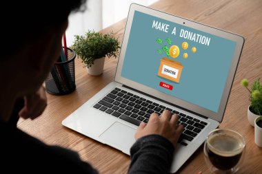 Çevrimiçi bağışta bulunma platformu insanlara internet üzerinden transfer etmeleri için modem para gönderme sistemi sunuyor