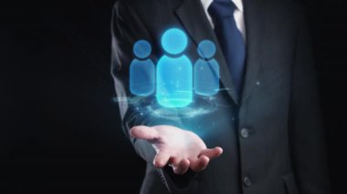 İş adamı ağ kurar, değerli bağlantılar kurar. Profesyonel ağı ve fırsatları genişletmek için etkili insan ağ oluşturma stratejileri UUID