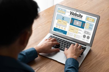 Web sitesi tasarım yazılımı çevrimiçi perakende ticaret ve e-ticaret için rahat bir şablon sağlar