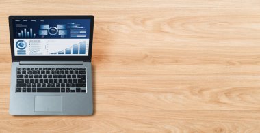 İş veri paneli, pazarlama stratejisi planlaması için iş zekası analizi sunar. Müşteri taleplerini analiz etmek ve iş dünyasının geleceğini önceden görmek için büyük veriler sunulur.