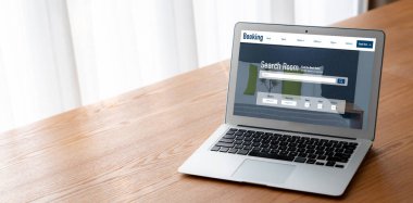 Çevrimiçi otel konaklama rezervasyon sitesi mod rezervasyon sistemi sağlar. Seyahat teknolojisi kavramı .