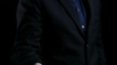 Yapay zeka mühendisliği, büyük veri ve yapay zeka makinesi kavramında yapay zeka beyin işlemcisiyle iş desteği için üretken yapay zeka kullanmayı öğrenen insan etkileşimi. Kullanıcı Kimliği