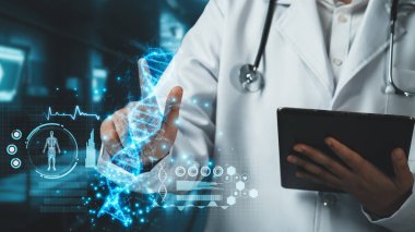 Doktorun tableti tutmasına ve yüzen tıbbi çapraz holograma işaret etmesine yakın durun. Pratisyen hekimin teknolojik yenilikleri kullanarak tıbbi veri hologramına erişimi var. İyileştirici.