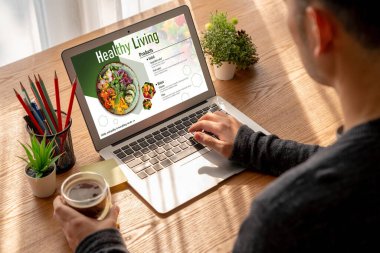 Sağlıklı yaşam sitesi sağlıklı beslenme ve sağlıklı yemek pişirme tarifi için bilgi sunar.