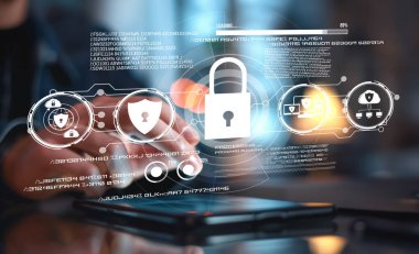 İş adamı siber güvenliğin özünü keşfeder. Siber koruma yöntemlerini, tehditleri derinlemesine araştır ve siber güvenlik duruşunu güçlendir. Siber Güvenlik Çağı EIDE 'de gezinmek için gerekli