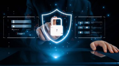 İş adamı siber güvenliğin özünü keşfeder. Siber koruma yöntemlerini, tehditleri derinlemesine araştır ve siber güvenlik duruşunu güçlendir. Siber güvenlik çağında UUID 'de gezinmek için gerekli