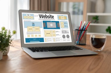 Web sitesi tasarım yazılımı çevrimiçi perakende ticaret ve e-ticaret için rahat bir şablon sağlar