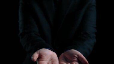 Yapay zeka mühendisliği, büyük veri ve yapay zeka makinesi kavramında yapay zeka beyin işlemcisiyle iş desteği için üretken yapay zeka kullanmayı öğrenen insan etkileşimi. Kullanıcı Kimliği