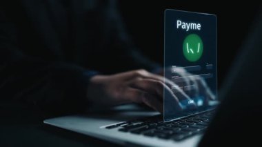 İş adamı, güvenli ve etkili yöntemlerin sergilendiği çevrimiçi bir ödeme işlemi başlattı. Güvenli çevrimiçi ödeme işlemleri için en iyi uygulamaları öğren. Kullanıcı Kimliği