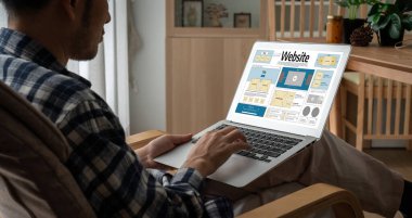 Web sitesi tasarım yazılımı çevrimiçi perakende ticaret ve e-ticaret için rahat bir şablon sağlar