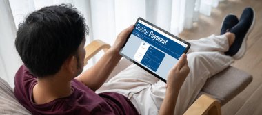 İnternet üzerinden modem para transferi için çevrimiçi ödeme platformu