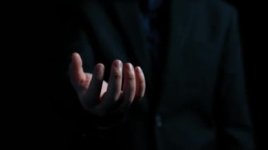 Yapay zeka mühendisliği, büyük veri ve yapay zeka makinesi kavramında yapay zeka beyin işlemcisiyle iş desteği için üretken yapay zeka kullanmayı öğrenen insan etkileşimi. Kullanıcı Kimliği