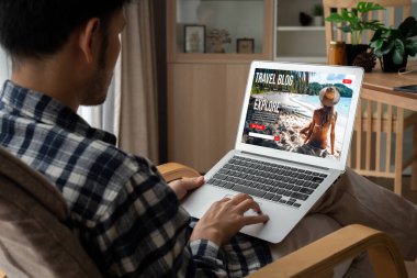 Online travel blog website provide travel tips and information on social media snugly where people can post, write and react to travel application