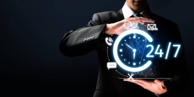 Müşteri EIDE hizmetleri için 24 saat çalışan müşteri desteği, çevrimiçi yardım masası ve çağrı merkezi müşterilere teknik bilgiler sunmaktadır