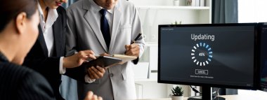 Aygıt yazılım güncellemesinin canlı sürümü için bilgisayarda güncelleme