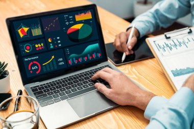 Fintech BI 'ın finansal veri analizi ya da iş zekası ekranından iş dünyası pazarlaması üzerinde çalışan iş adamlarının finansal veri analizine kadar. Çok titiz.