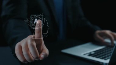 Yapay zeka mühendisliği, büyük veri ve yapay zeka makinesi kavramında yapay zeka beyin işlemcisiyle iş desteği için üretken yapay zeka kullanmayı öğrenen insan etkileşimi. Kullanıcı Kimliği