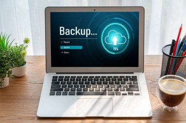 Yedek Depolama Verisi İnternet Teknolojisi İş Konsepti. Veritabanı depolama teknolojisi dosya aktarım paylaşımı, siber, büyük veri bilgileri, internet bankacılığı uygulaması indirme işlemi kolayca yapılır