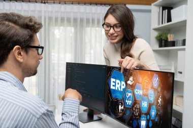 Pazarlama stratejisini planlamak için ERP girişimi kaynak planlama yazılımı